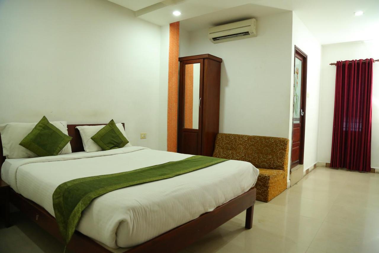 Malabar Plaza Inn Kochi Exteriér fotografie